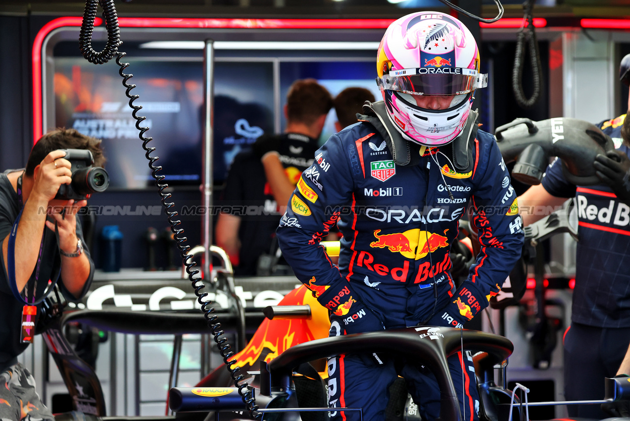 GP AUSTRALIA, Liam Lawson (NZL) Red Bull Racing RB21.

14.03.2025. Formula 1 World Championship, Rd 1, Australian Grand Prix, Albert Park, Melbourne, Australia, Practice Day.

- www.xpbimages.com, EMail: requests@xpbimages.com © Copyright: Batchelor / XPB Images