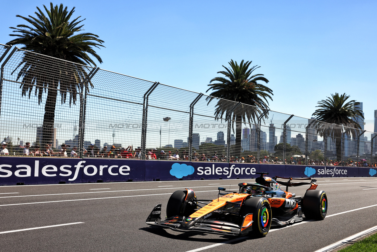 GP AUSTRALIA, Oscar Piastri (AUS) McLaren MCL39.

14.03.2025. Formula 1 World Championship, Rd 1, Australian Grand Prix, Albert Park, Melbourne, Australia, Practice Day.

- www.xpbimages.com, EMail: requests@xpbimages.com © Copyright: Bearne / XPB Images