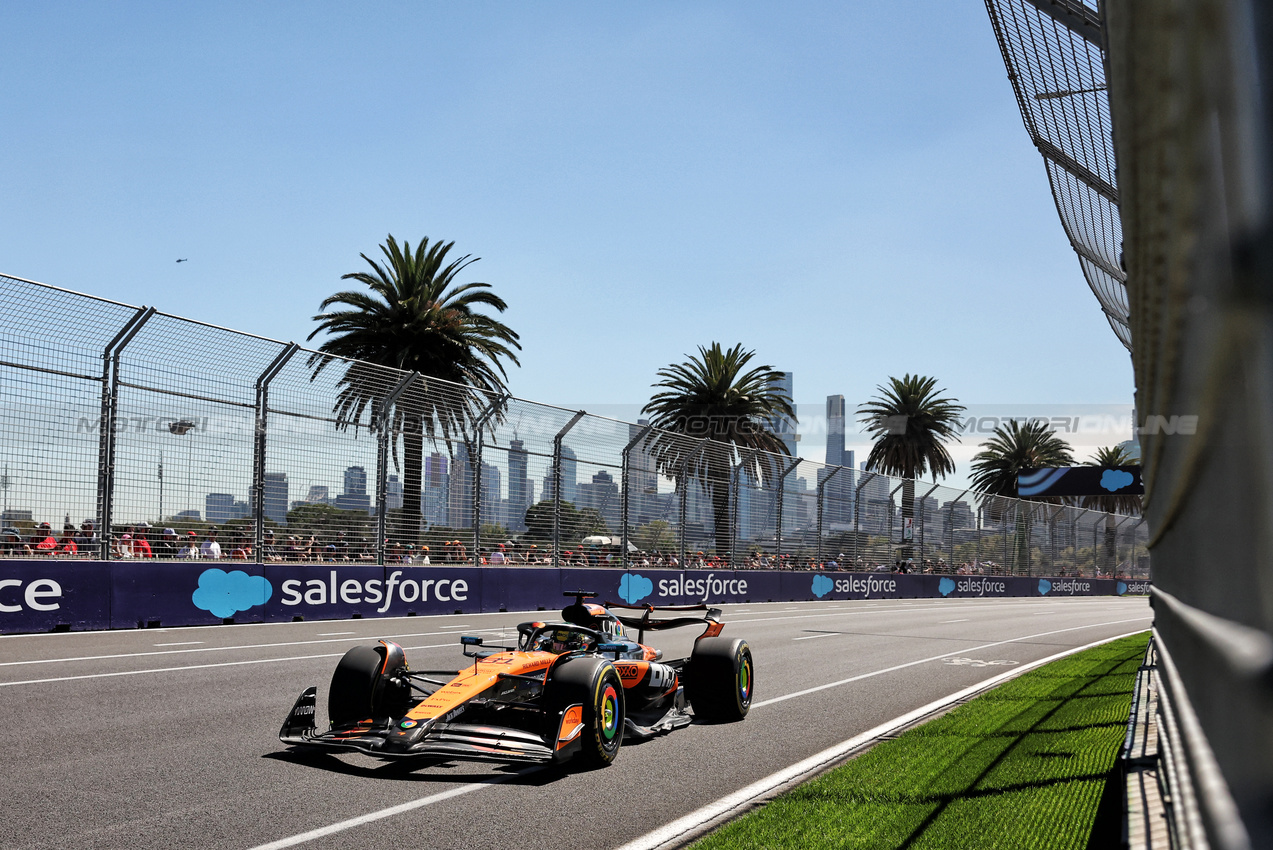GP AUSTRALIA, Oscar Piastri (AUS) McLaren MCL39.

14.03.2025. Formula 1 World Championship, Rd 1, Australian Grand Prix, Albert Park, Melbourne, Australia, Practice Day.

- www.xpbimages.com, EMail: requests@xpbimages.com © Copyright: Bearne / XPB Images