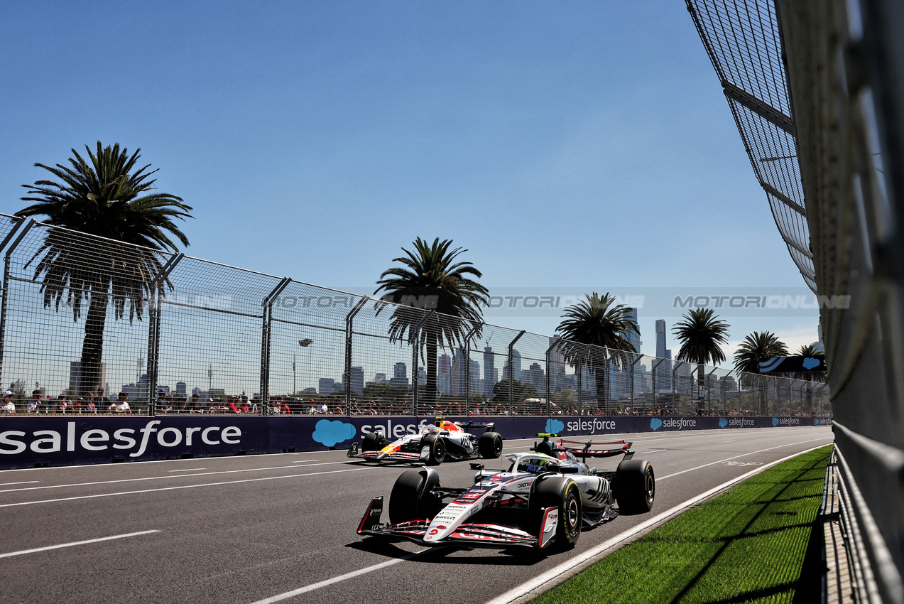 GP AUSTRALIA, Oliver Bearman (GBR) Haas VF-25.

14.03.2025. Formula 1 World Championship, Rd 1, Australian Grand Prix, Albert Park, Melbourne, Australia, Practice Day.

- www.xpbimages.com, EMail: requests@xpbimages.com © Copyright: Bearne / XPB Images