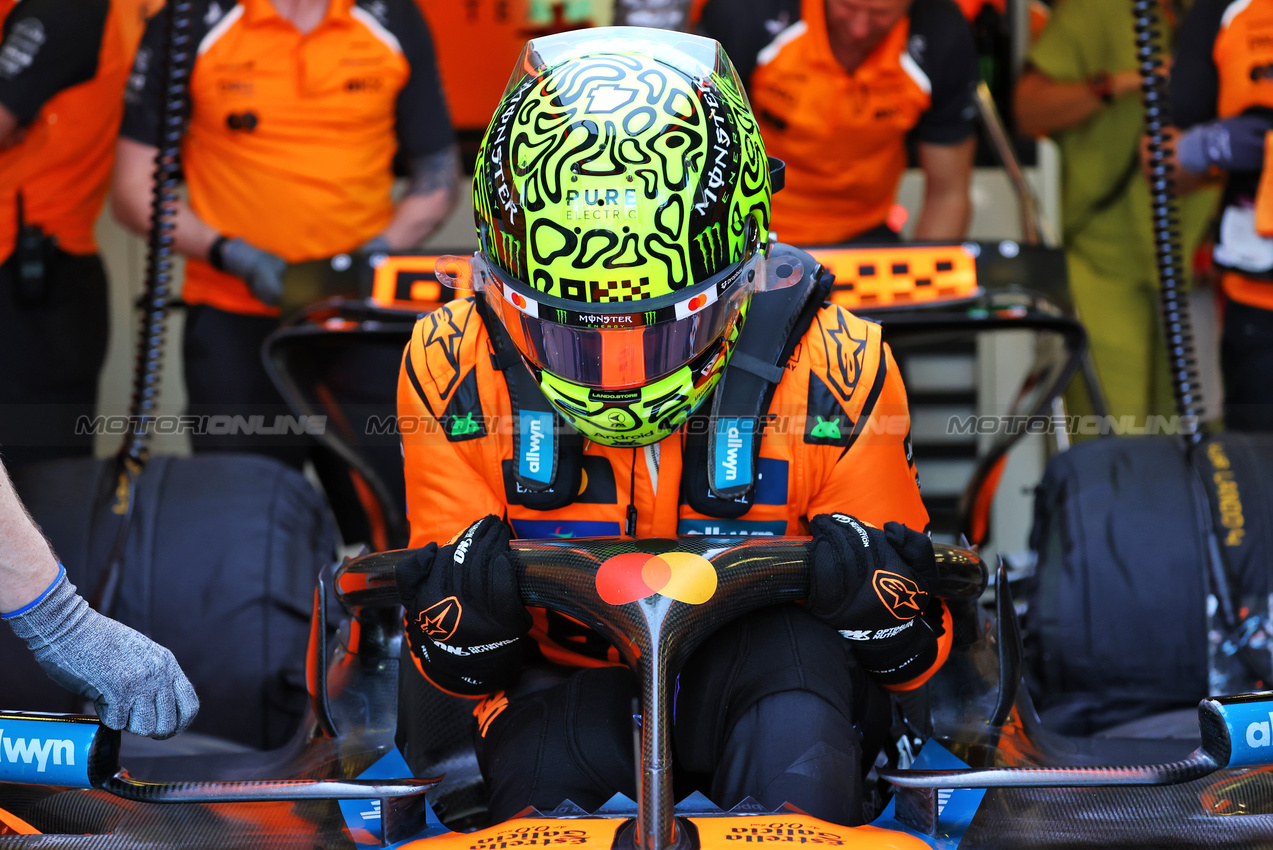 GP AUSTRALIA, Lando Norris (GBR) McLaren MCL39.

14.03.2025. Formula 1 World Championship, Rd 1, Australian Grand Prix, Albert Park, Melbourne, Australia, Practice Day.

- www.xpbimages.com, EMail: requests@xpbimages.com © Copyright: Batchelor / XPB Images