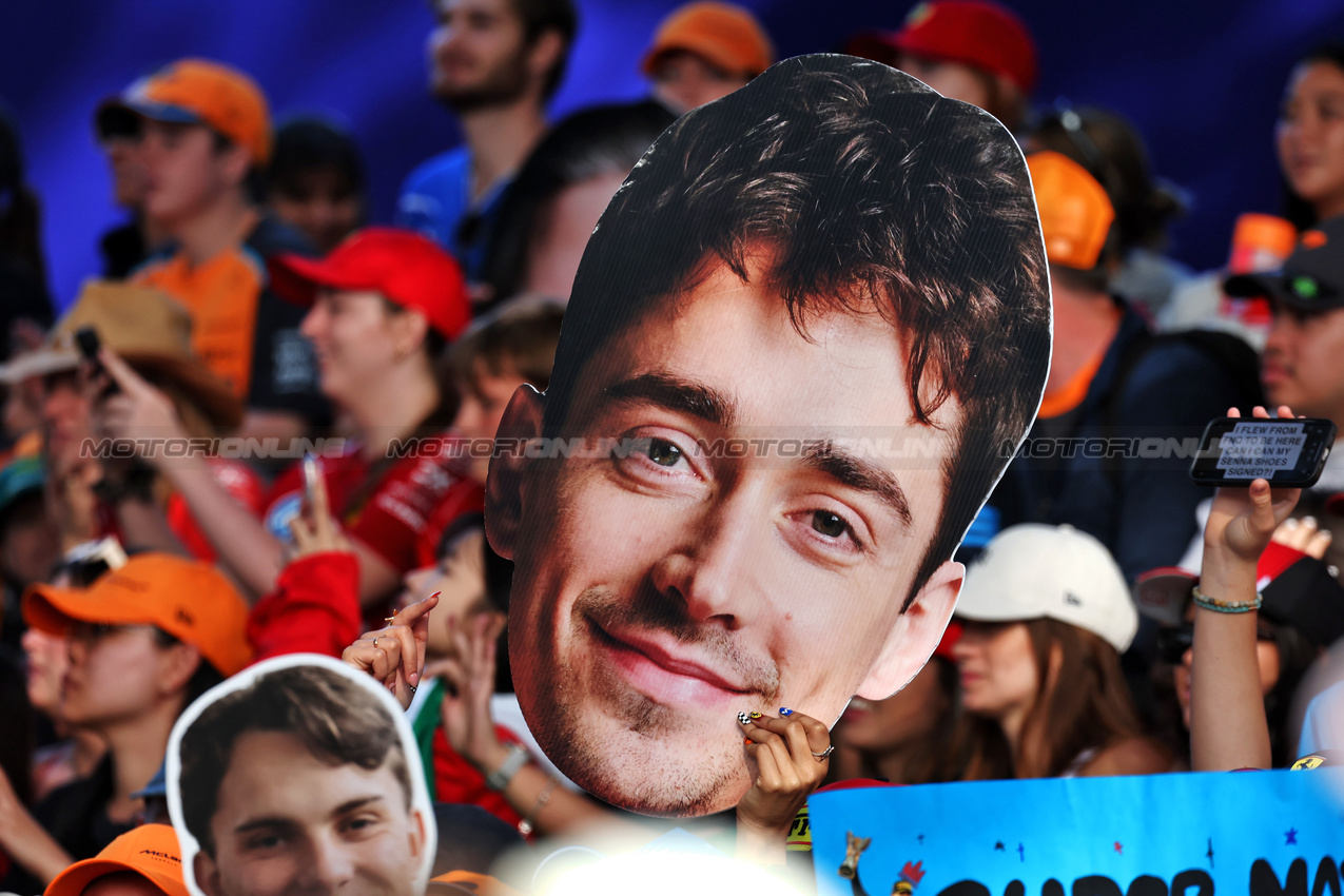 GP AUSTRALIA, Circuit Atmosfera - fans.

14.03.2025. Formula 1 World Championship, Rd 1, Australian Grand Prix, Albert Park, Melbourne, Australia, Practice Day.

- www.xpbimages.com, EMail: requests@xpbimages.com © Copyright: Moy / XPB Images