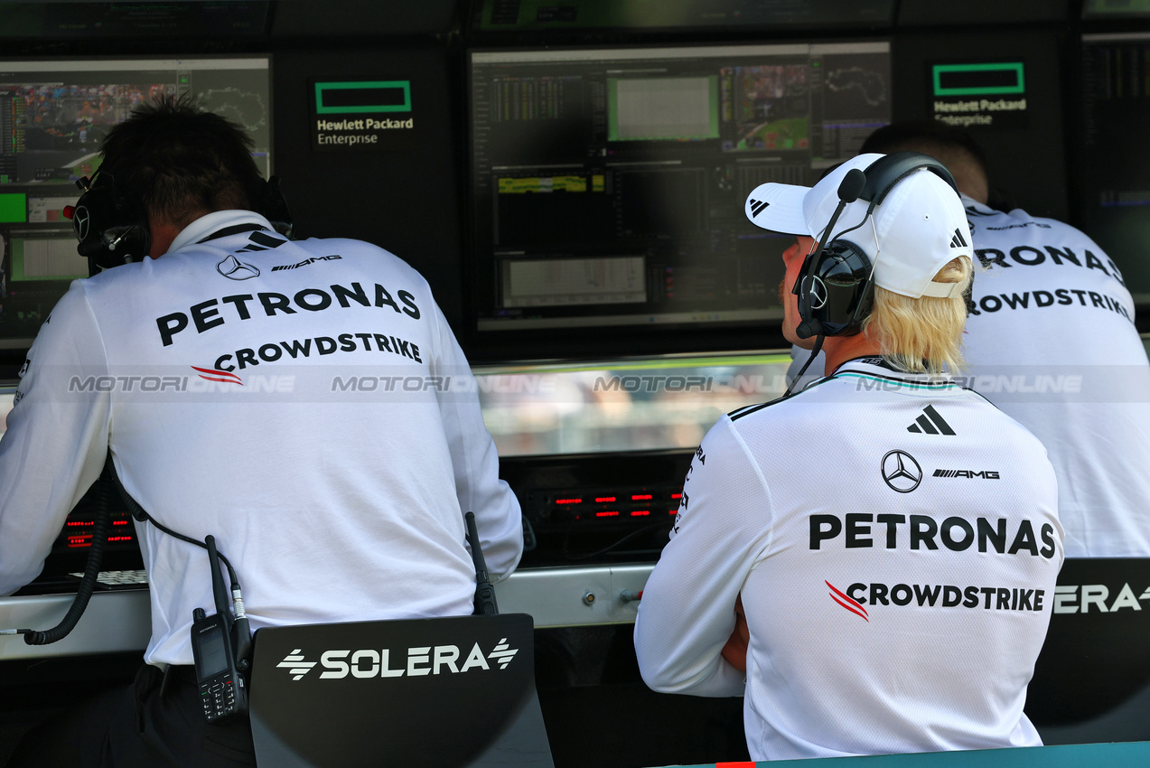 GP AUSTRALIA, Valtteri Bottas (FIN) Mercedes AMG F1 Reserve Driver.

14.03.2025. Formula 1 World Championship, Rd 1, Australian Grand Prix, Albert Park, Melbourne, Australia, Practice Day.

- www.xpbimages.com, EMail: requests@xpbimages.com © Copyright: Batchelor / XPB Images