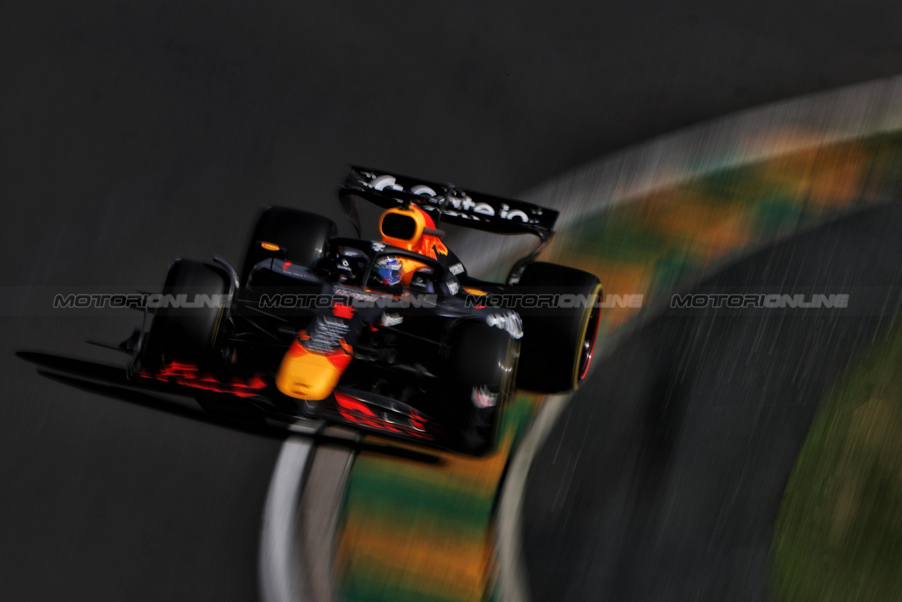 GP AUSTRALIA, Max Verstappen (NLD) Red Bull Racing RB21.

14.03.2025. Formula 1 World Championship, Rd 1, Australian Grand Prix, Albert Park, Melbourne, Australia, Practice Day.

- www.xpbimages.com, EMail: requests@xpbimages.com © Copyright: Charniaux / XPB Images