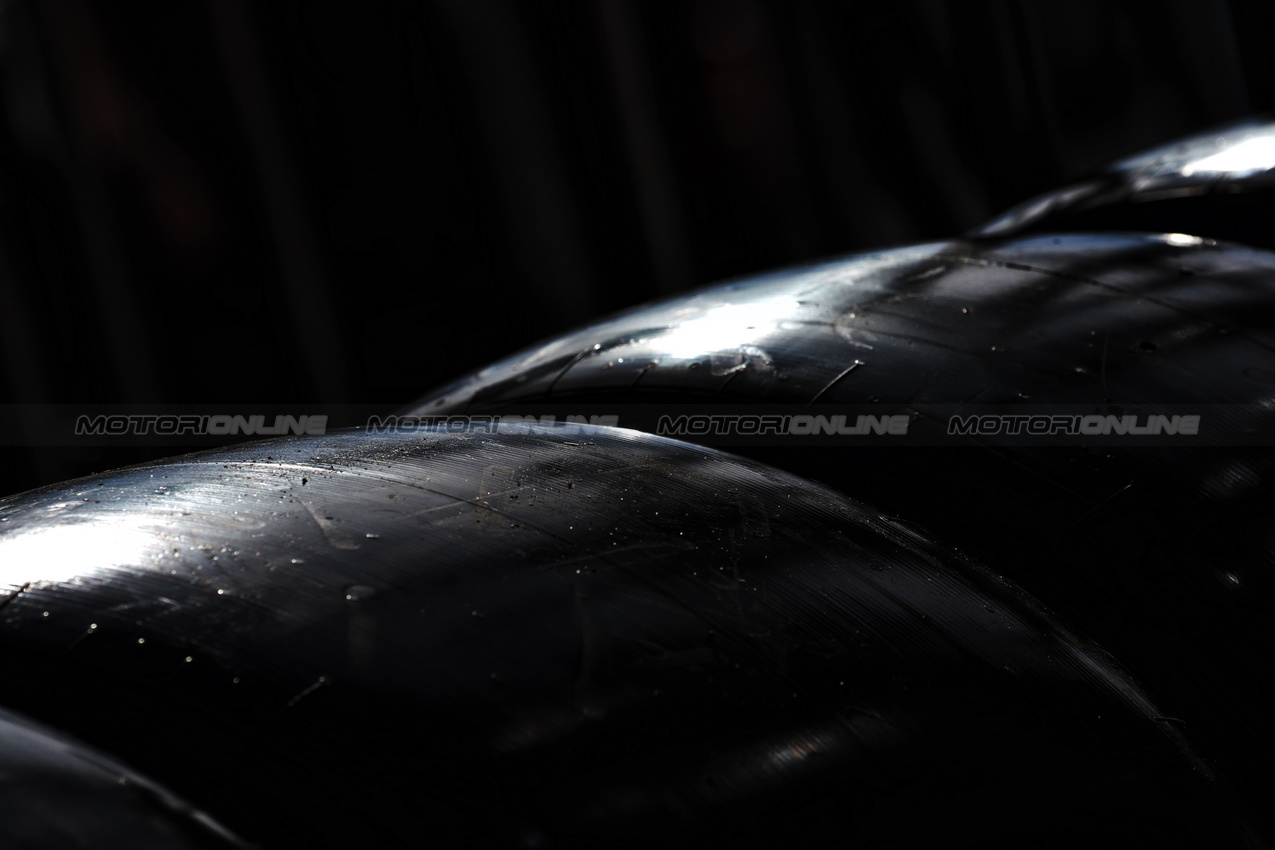 GP AUSTRALIA, Pirelli tyres.

14.03.2025. Formula 1 World Championship, Rd 1, Australian Grand Prix, Albert Park, Melbourne, Australia, Practice Day.

- www.xpbimages.com, EMail: requests@xpbimages.com © Copyright: Moy / XPB Images