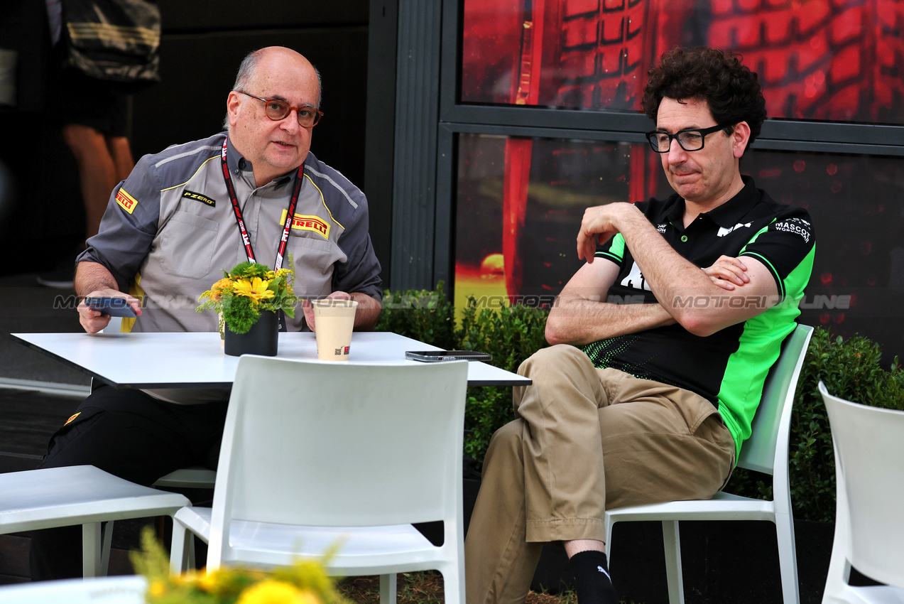 GP AUSTRALIA, (L to R): Luca Colajanni (ITA) Pirelli Motorsport Media Relations Advisor with Mattia Binotto (ITA) Sauber Motorsport Chief Operating e Chief Technical Officer.

14.03.2025. Formula 1 World Championship, Rd 1, Australian Grand Prix, Albert Park, Melbourne, Australia, Practice Day.

- www.xpbimages.com, EMail: requests@xpbimages.com © Copyright: Moy / XPB Images