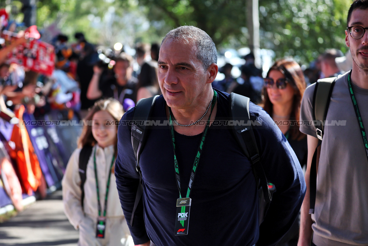 GP AUSTRALIA, Marco Antinelli (ITA), father of Andrea Kimi Antonelli (ITA) Mercedes AMG F1.

14.03.2025. Formula 1 World Championship, Rd 1, Australian Grand Prix, Albert Park, Melbourne, Australia, Practice Day.

- www.xpbimages.com, EMail: requests@xpbimages.com © Copyright: Moy / XPB Images