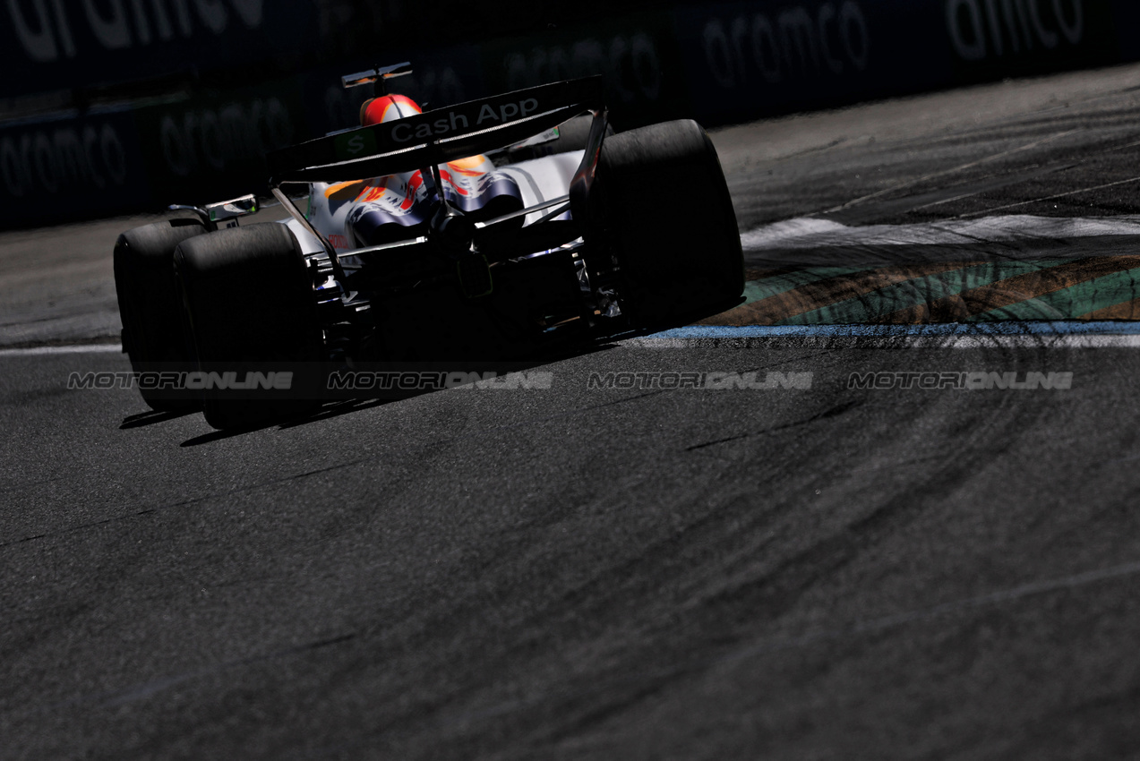 GP AUSTRALIA, Isack Hadjar (FRA) Racing Bulls VCARB 02.

14.03.2025. Formula 1 World Championship, Rd 1, Australian Grand Prix, Albert Park, Melbourne, Australia, Practice Day.

- www.xpbimages.com, EMail: requests@xpbimages.com © Copyright: Charniaux / XPB Images