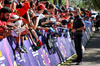 GP AUSTRALIA, Christian Horner (GBR) Red Bull Racing Team Principal with fans.

14.03.2025. Formula 1 World Championship, Rd 1, Australian Grand Prix, Albert Park, Melbourne, Australia, Practice Day.

- www.xpbimages.com, EMail: requests@xpbimages.com © Copyright: Moy / XPB Images