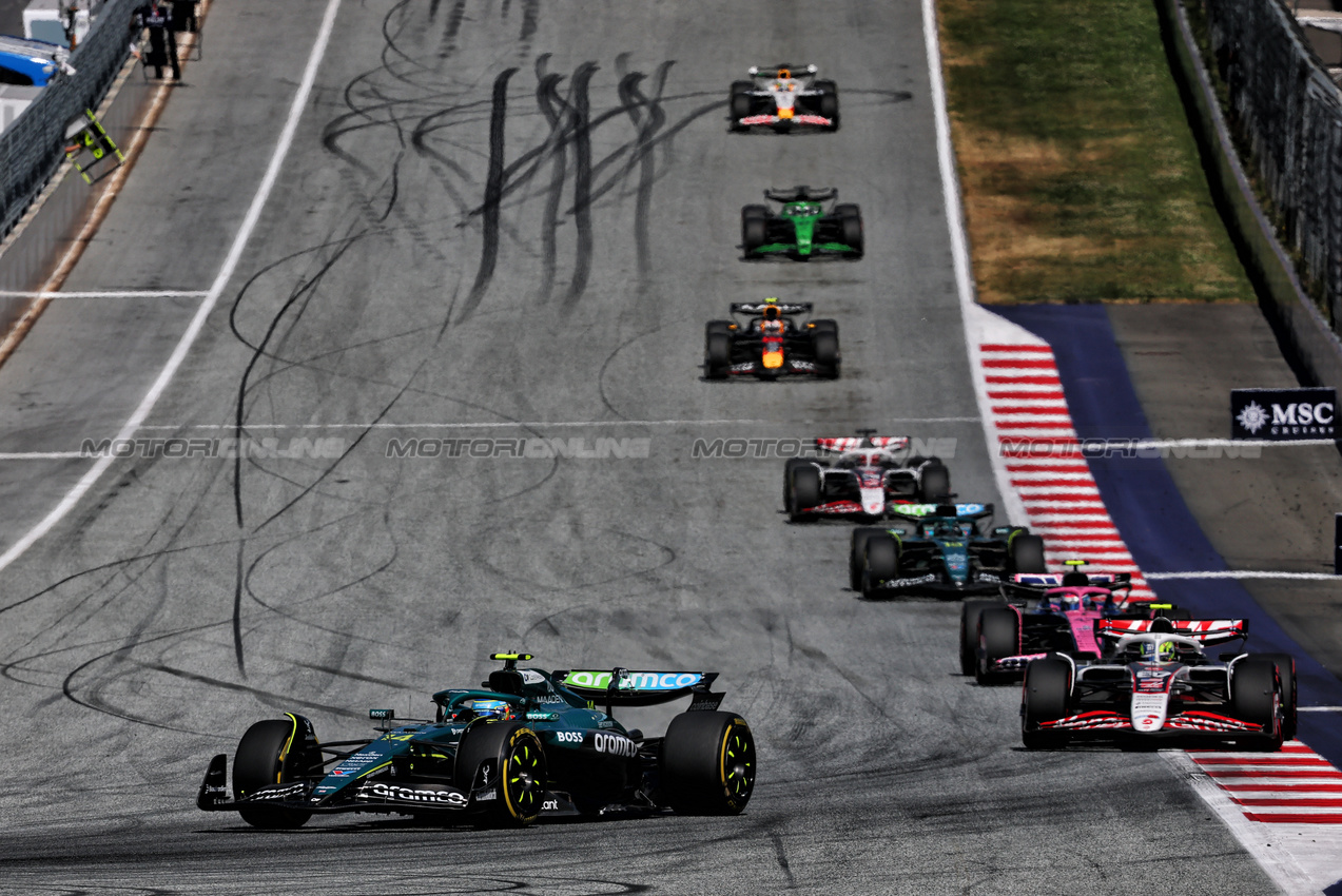 GP AUSTRIA, Fernando Alonso (ESP) Aston Martin F1 Team AMR25.

29.06.2025. Formula 1 World Championship, Rd 11, Austrian Grand Prix, Spielberg, Austria, Gara Day.

- www.xpbimages.com, EMail: requests@xpbimages.com © Copyright: Batchelor / XPB Images