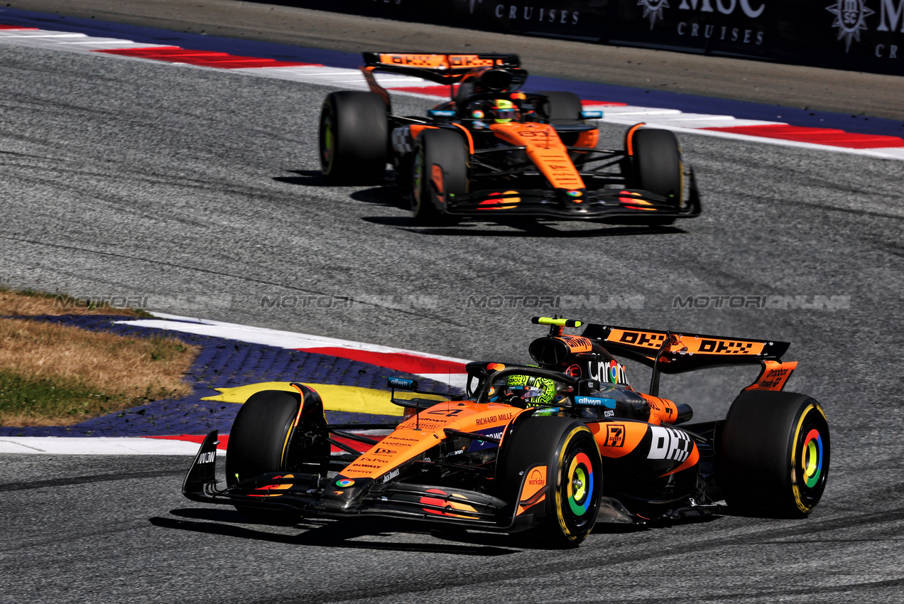 GP AUSTRIA, Lando Norris (GBR) McLaren MCL39.

29.06.2025. Formula 1 World Championship, Rd 11, Austrian Grand Prix, Spielberg, Austria, Gara Day.

- www.xpbimages.com, EMail: requests@xpbimages.com © Copyright: Batchelor / XPB Images