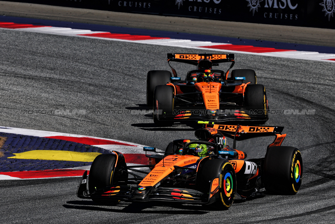 GP AUSTRIA, Lando Norris (GBR) McLaren MCL39.

29.06.2025. Formula 1 World Championship, Rd 11, Austrian Grand Prix, Spielberg, Austria, Gara Day.

- www.xpbimages.com, EMail: requests@xpbimages.com © Copyright: Batchelor / XPB Images