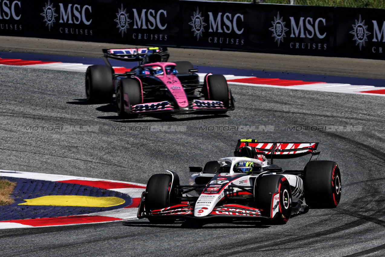 GP AUSTRIA, Oliver Bearman (GBR) Haas VF-25.

29.06.2025. Formula 1 World Championship, Rd 11, Austrian Grand Prix, Spielberg, Austria, Gara Day.

- www.xpbimages.com, EMail: requests@xpbimages.com © Copyright: Batchelor / XPB Images