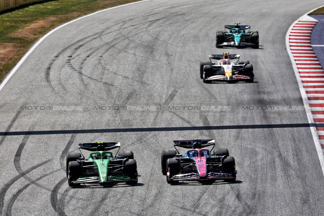 GP AUSTRIA, Gabriel Bortoleto (BRA) Sauber C45 e Pierre Gasly (FRA) Alpine F1 Team A525 battle for position.

29.06.2025. Formula 1 World Championship, Rd 11, Austrian Grand Prix, Spielberg, Austria, Gara Day.

- www.xpbimages.com, EMail: requests@xpbimages.com © Copyright: Moy / XPB Images