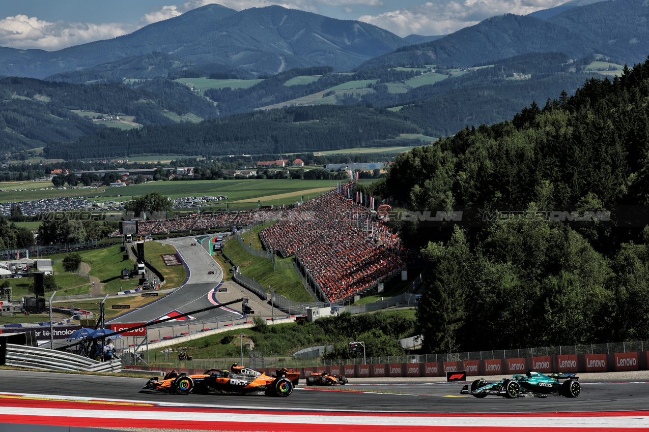 GP AUSTRIA, Lando Norris (GBR) McLaren MCL39.

29.06.2025. Formula 1 World Championship, Rd 11, Austrian Grand Prix, Spielberg, Austria, Gara Day.

- www.xpbimages.com, EMail: requests@xpbimages.com © Copyright: Charniaux / XPB Images