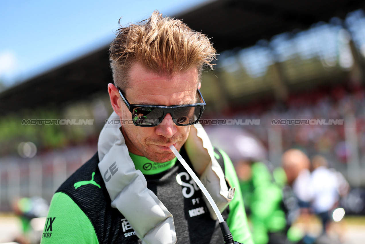 GP AUSTRIA, Nico Hulkenberg (GER) Sauber on the grid.

29.06.2025. Formula 1 World Championship, Rd 11, Austrian Grand Prix, Spielberg, Austria, Gara Day.

- www.xpbimages.com, EMail: requests@xpbimages.com © Copyright: Charniaux / XPB Images