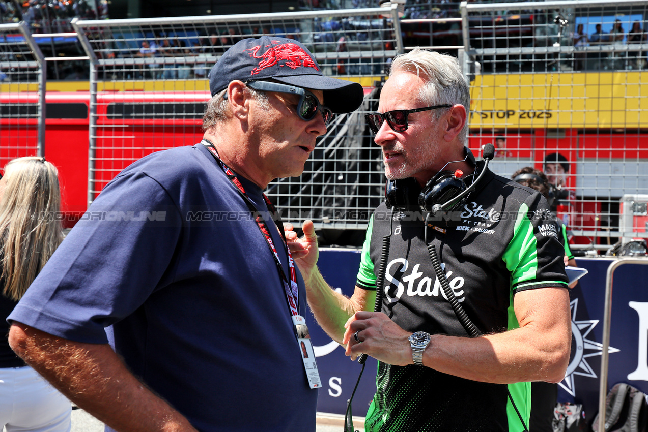 GP AUSTRIA, (L to R): Gerhard Berger (AUT) on the grid with Jonathan Wheatley (GBR) Sauber Team Principal.

29.06.2025. Formula 1 World Championship, Rd 11, Austrian Grand Prix, Spielberg, Austria, Gara Day.

- www.xpbimages.com, EMail: requests@xpbimages.com © Copyright: Moy / XPB Images