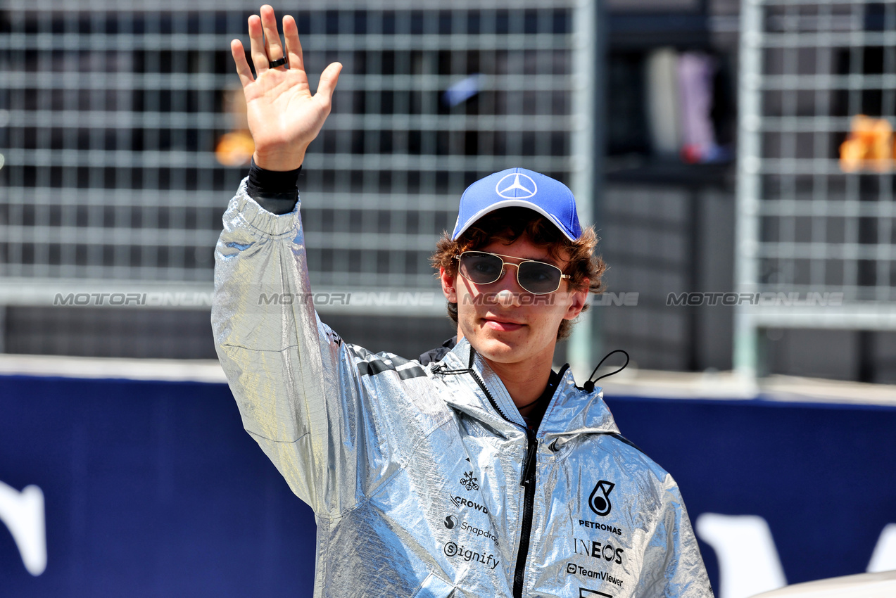 GP AUSTRIA, Andrea Kimi Antonelli (ITA) Mercedes AMG F1 on the drivers' parade.

29.06.2025. Formula 1 World Championship, Rd 11, Austrian Grand Prix, Spielberg, Austria, Gara Day.

- www.xpbimages.com, EMail: requests@xpbimages.com © Copyright: Moy / XPB Images