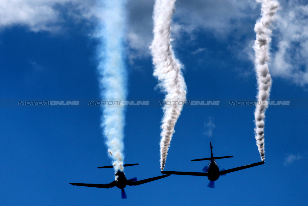 GP AUSTRIA, griglia Atmosfera.

29.06.2025. Formula 1 World Championship, Rd 11, Austrian Grand Prix, Spielberg, Austria, Gara Day.

- www.xpbimages.com, EMail: requests@xpbimages.com © Copyright: Batchelor / XPB Images
