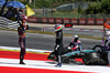 GP AUSTRIA, (L to R): Max Verstappen (NLD) Red Bull Racing e Andrea Kimi Antonelli (ITA) Mercedes AMG F1 retired from the race.

29.06.2025. Formula 1 World Championship, Rd 11, Austrian Grand Prix, Spielberg, Austria, Gara Day.

- www.xpbimages.com, EMail: requests@xpbimages.com © Copyright: Charniaux / XPB Images