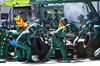 GP AUSTRIA, Lance Stroll (CDN) Aston Martin F1 Team AMR25 makes a pit stop.

29.06.2025. Formula 1 World Championship, Rd 11, Austrian Grand Prix, Spielberg, Austria, Gara Day.

- www.xpbimages.com, EMail: requests@xpbimages.com © Copyright: Batchelor / XPB Images