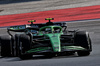 GP AUSTRIA, Gabriel Bortoleto (BRA) Sauber C45 davanti a Fernando Alonso (ESP) Aston Martin F1 Team AMR25.

29.06.2025. Formula 1 World Championship, Rd 11, Austrian Grand Prix, Spielberg, Austria, Gara Day.

- www.xpbimages.com, EMail: requests@xpbimages.com © Copyright: Charniaux / XPB Images