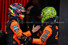GP AUSTRIA, (L to R): Oscar Piastri (AUS) McLaren celebrates his second position with vincitore e team mate Lando Norris (GBR) McLaren.

29.06.2025. Formula 1 World Championship, Rd 11, Austrian Grand Prix, Spielberg, Austria, Gara Day.

- www.xpbimages.com, EMail: requests@xpbimages.com © Copyright: Moy / XPB Images