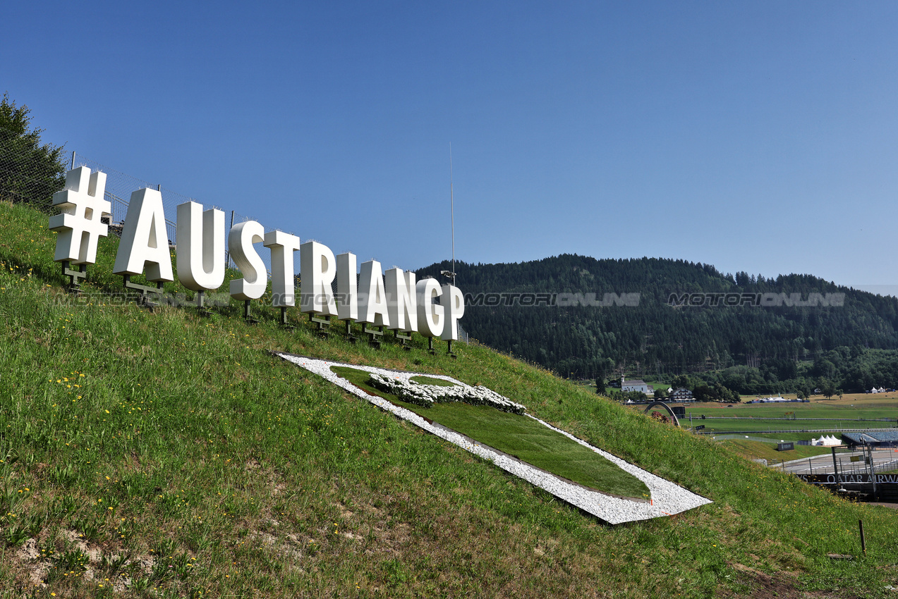GP AUSTRIA, Circuit Atmosfera - #AustrianGP.

26.06.2025. Formula 1 World Championship, Rd 11, Austrian Grand Prix, Spielberg, Austria, Preparation Day.

- www.xpbimages.com, EMail: requests@xpbimages.com © Copyright: Moy / XPB Images
