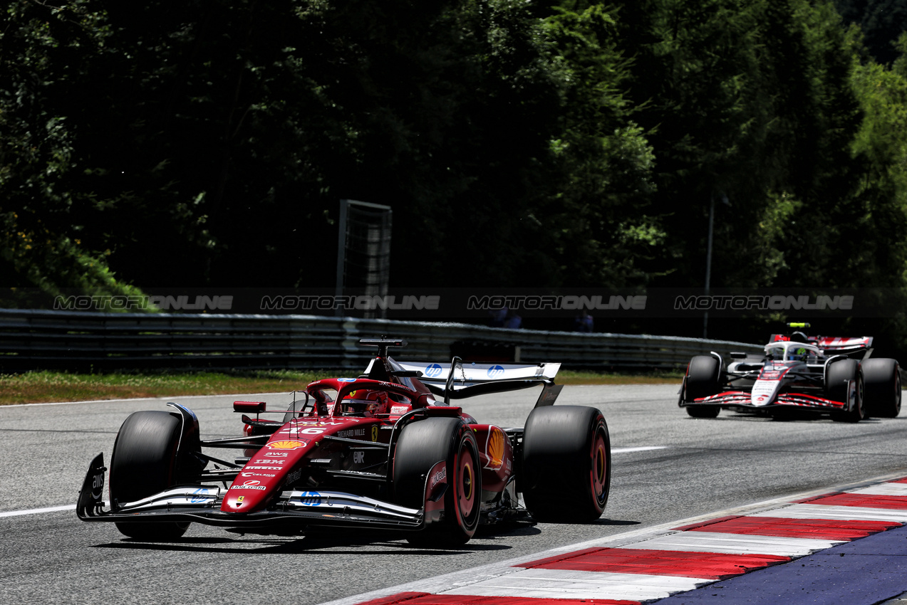 GP AUSTRIA, Charles Leclerc (MON) Ferrari SF-25.

28.06.2025. Formula 1 World Championship, Rd 11, Austrian Grand Prix, Spielberg, Austria, Qualifiche Day.

- www.xpbimages.com, EMail: requests@xpbimages.com © Copyright: Batchelor / XPB Images
