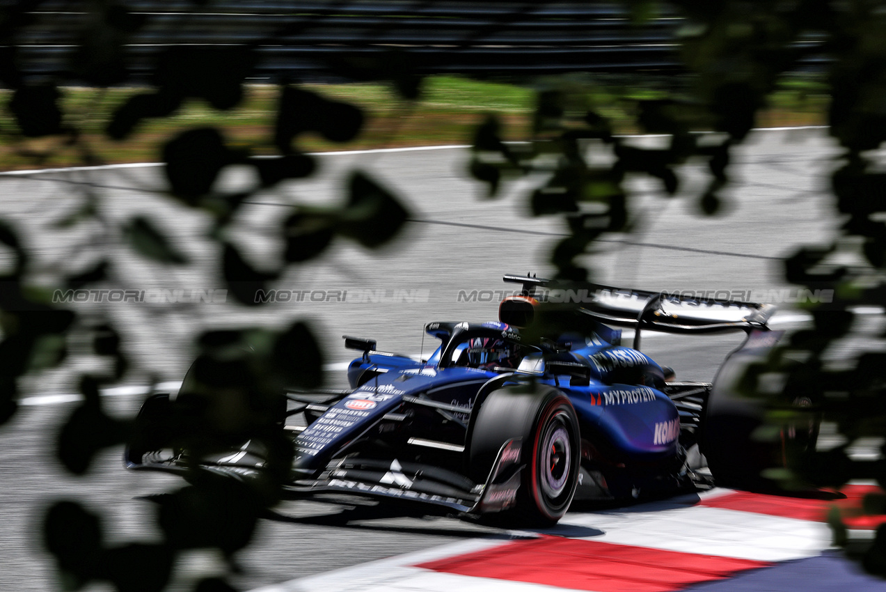GP AUSTRIA, Alexander Albon (THA) Atlassian Williams Racing FW47.

28.06.2025. Formula 1 World Championship, Rd 11, Austrian Grand Prix, Spielberg, Austria, Qualifiche Day.

- www.xpbimages.com, EMail: requests@xpbimages.com © Copyright: Batchelor / XPB Images