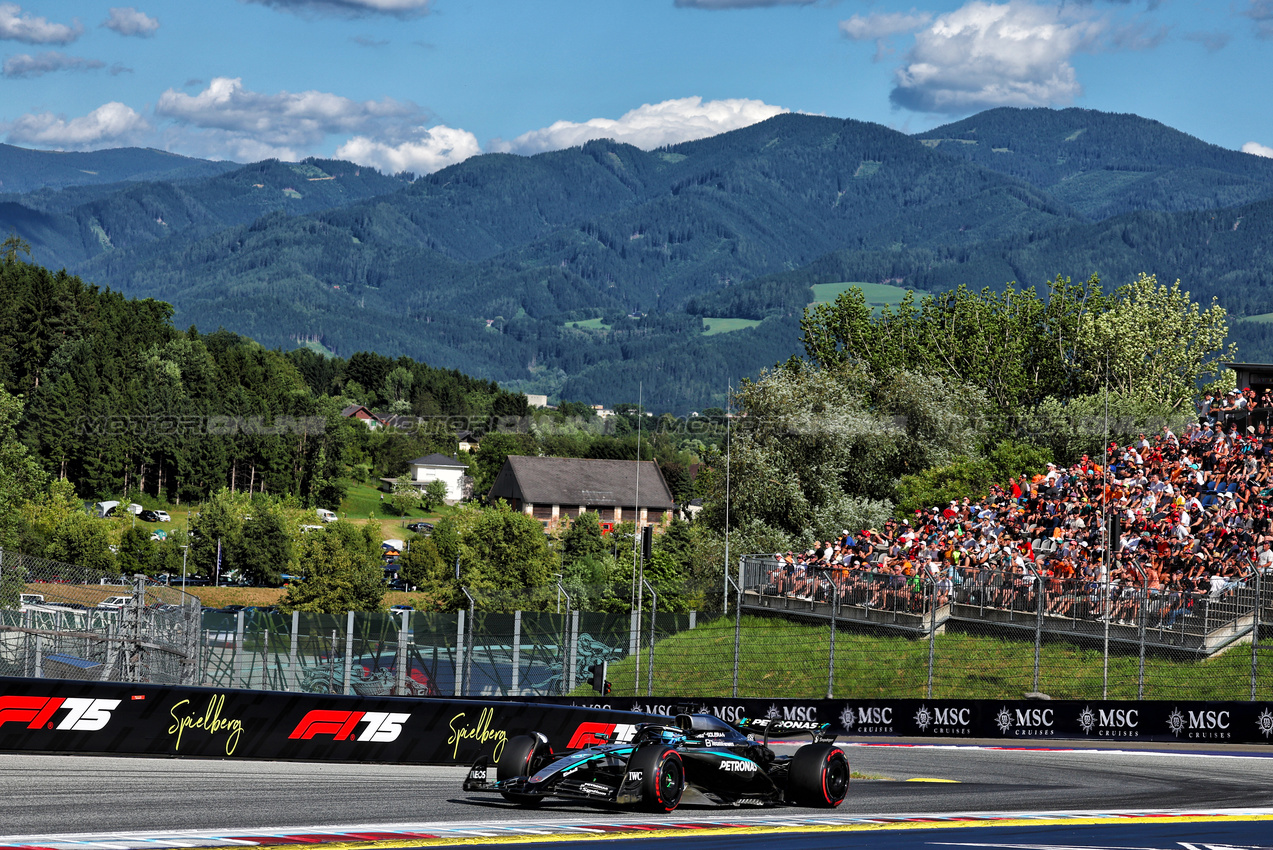 GP AUSTRIA, George Russell (GBR) Mercedes AMG F1 W16.

28.06.2025. Formula 1 World Championship, Rd 11, Austrian Grand Prix, Spielberg, Austria, Qualifiche Day.

- www.xpbimages.com, EMail: requests@xpbimages.com © Copyright: Moy / XPB Images