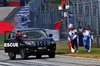 GP AUSTRIA, Circuit Atmosfera - a grass fire is extinguished during qualifying by marshals.

28.06.2025. Formula 1 World Championship, Rd 11, Austrian Grand Prix, Spielberg, Austria, Qualifiche Day.

- www.xpbimages.com, EMail: requests@xpbimages.com © Copyright: Batchelor / XPB Images