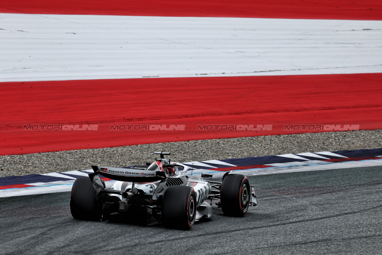 GP AUSTRIA, Esteban Ocon (FRA) Haas VF-25.

27.06.2025. Formula 1 World Championship, Rd 11, Austrian Grand Prix, Spielberg, Austria, Practice Day.

- www.xpbimages.com, EMail: requests@xpbimages.com © Copyright: Moy / XPB Images