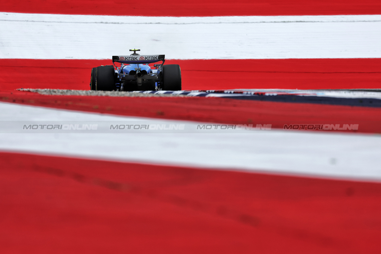 GP AUSTRIA, Carlos Sainz (ESP) Atlassian Williams Racing FW47.

27.06.2025. Formula 1 World Championship, Rd 11, Austrian Grand Prix, Spielberg, Austria, Practice Day.

- www.xpbimages.com, EMail: requests@xpbimages.com © Copyright: Moy / XPB Images