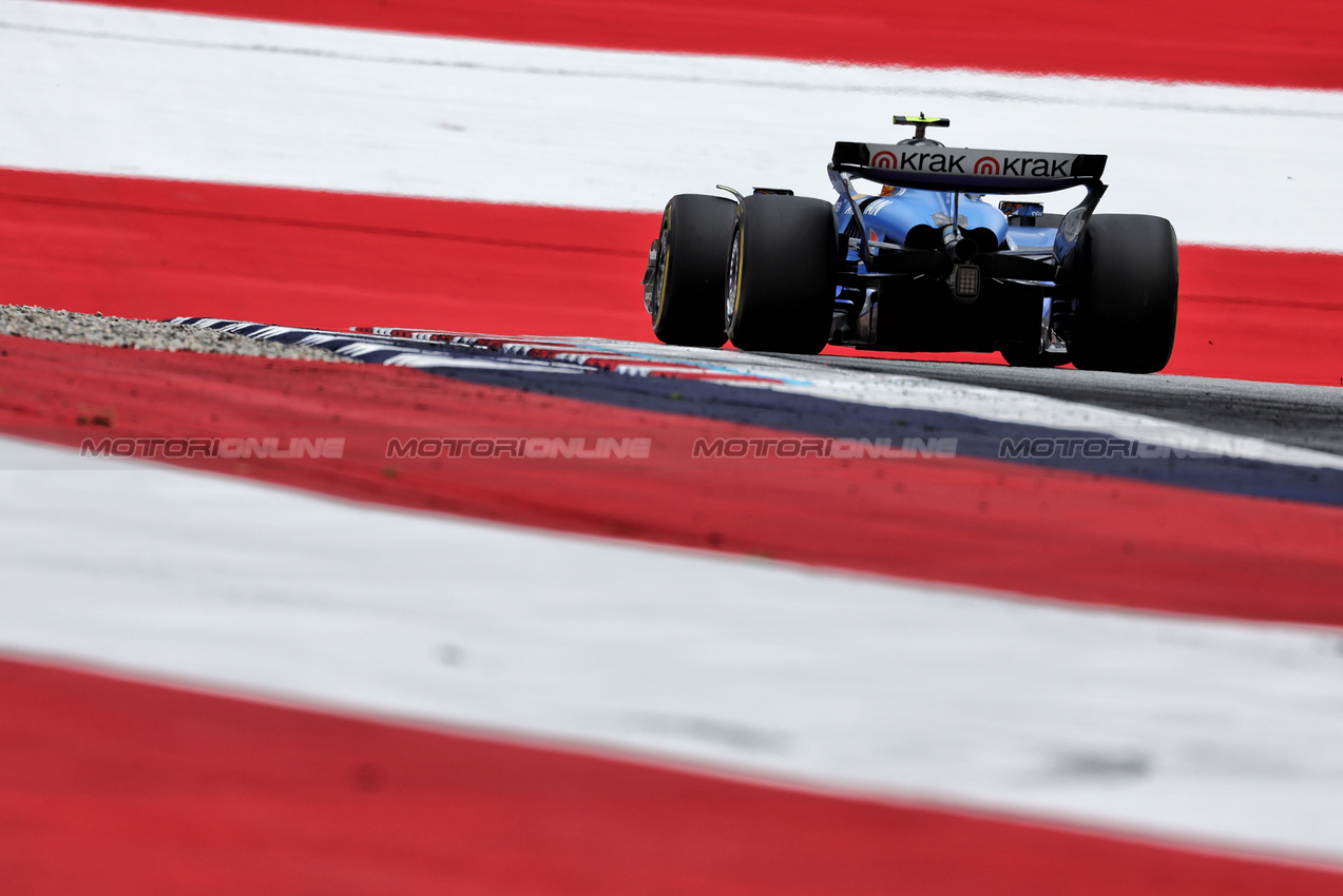 GP AUSTRIA, Carlos Sainz (ESP) Atlassian Williams Racing FW47.

27.06.2025. Formula 1 World Championship, Rd 11, Austrian Grand Prix, Spielberg, Austria, Practice Day.

- www.xpbimages.com, EMail: requests@xpbimages.com © Copyright: Moy / XPB Images
