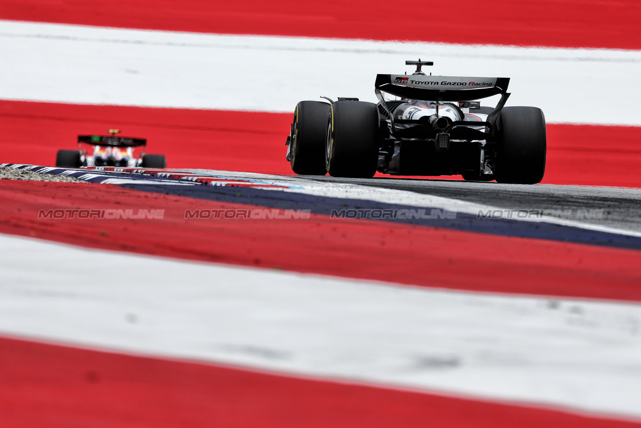 GP AUSTRIA, Esteban Ocon (FRA) Haas VF-25.

27.06.2025. Formula 1 World Championship, Rd 11, Austrian Grand Prix, Spielberg, Austria, Practice Day.

- www.xpbimages.com, EMail: requests@xpbimages.com © Copyright: Moy / XPB Images