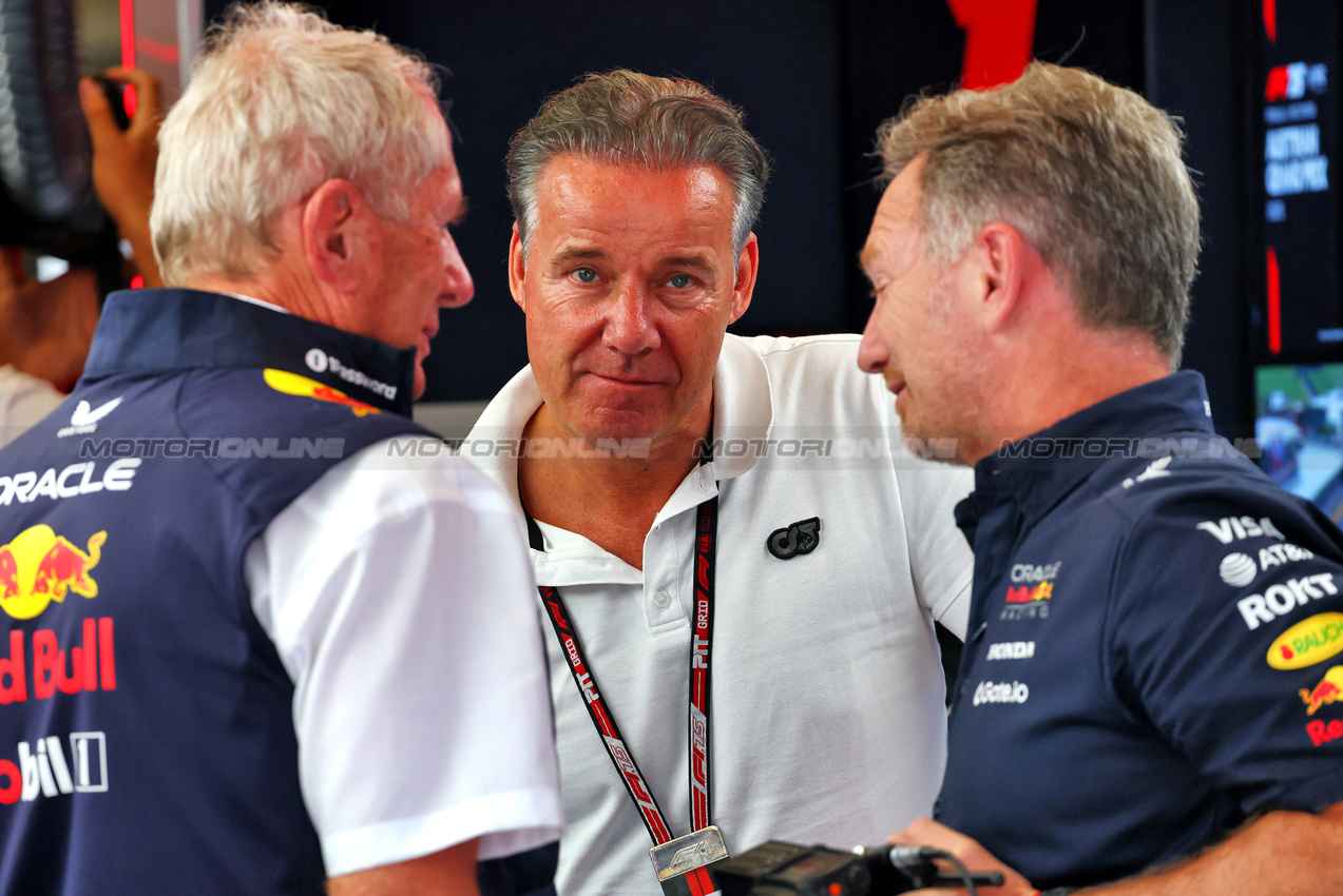 GP AUSTRIA, (L to R): Dr Helmut Marko (AUT) Red Bull Motorsport Consultant with Raymond Vermeulen (NLD) Driver Manager e Christian Horner (GBR) Red Bull Racing Team Principal.

27.06.2025. Formula 1 World Championship, Rd 11, Austrian Grand Prix, Spielberg, Austria, Practice Day.

- www.xpbimages.com, EMail: requests@xpbimages.com © Copyright: Batchelor / XPB Images