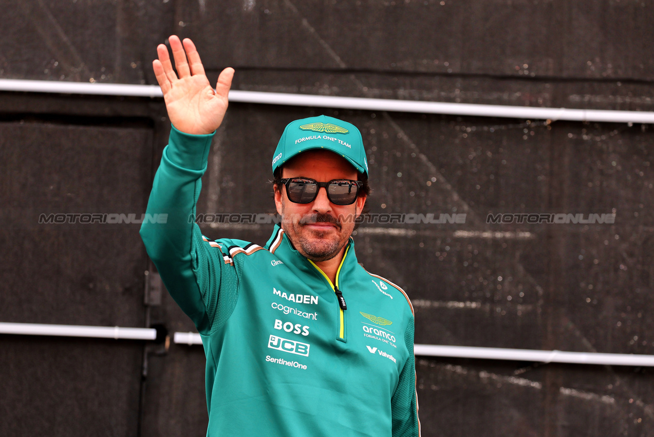 GP AUSTRIA, Fernando Alonso (ESP) Aston Martin F1 Team on the FanZone Stage.

27.06.2025. Formula 1 World Championship, Rd 11, Austrian Grand Prix, Spielberg, Austria, Practice Day.

- www.xpbimages.com, EMail: requests@xpbimages.com © Copyright: Moy / XPB Images