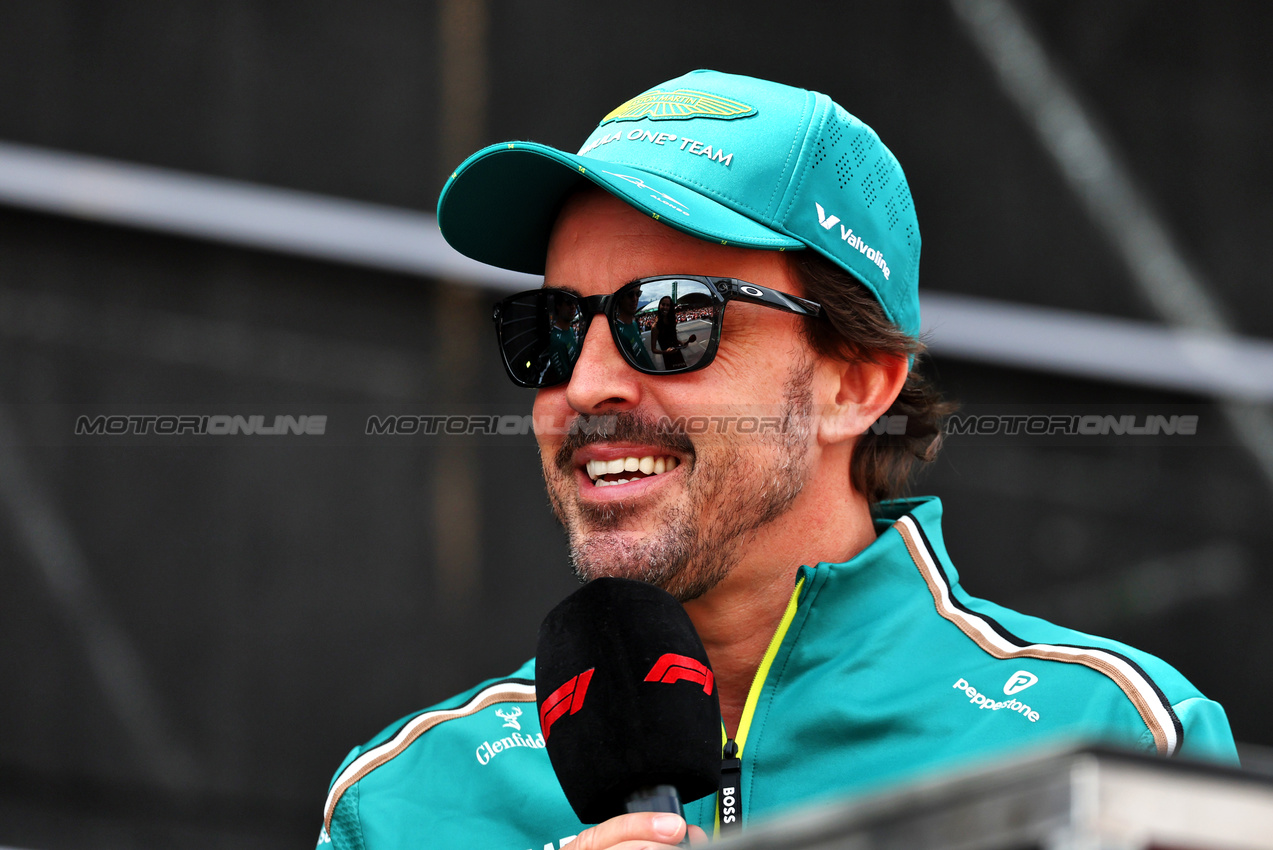 GP AUSTRIA, Fernando Alonso (ESP) Aston Martin F1 Team on the FanZone Stage.

27.06.2025. Formula 1 World Championship, Rd 11, Austrian Grand Prix, Spielberg, Austria, Practice Day.

- www.xpbimages.com, EMail: requests@xpbimages.com © Copyright: Moy / XPB Images