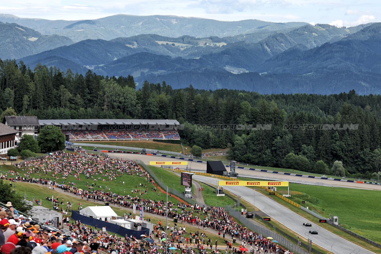 GP AUSTRIA, Fernando Alonso (ESP) Aston Martin F1 Team AMR25.

27.06.2025. Formula 1 World Championship, Rd 11, Austrian Grand Prix, Spielberg, Austria, Practice Day.

- www.xpbimages.com, EMail: requests@xpbimages.com © Copyright: Moy / XPB Images