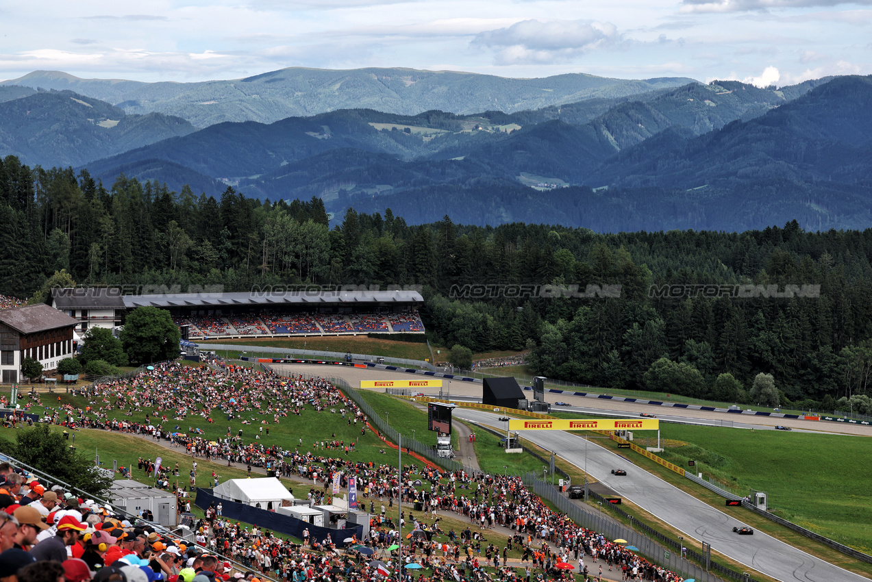 GP AUSTRIA, Lando Norris (GBR) McLaren MCL39.

27.06.2025. Formula 1 World Championship, Rd 11, Austrian Grand Prix, Spielberg, Austria, Practice Day.

- www.xpbimages.com, EMail: requests@xpbimages.com © Copyright: Moy / XPB Images