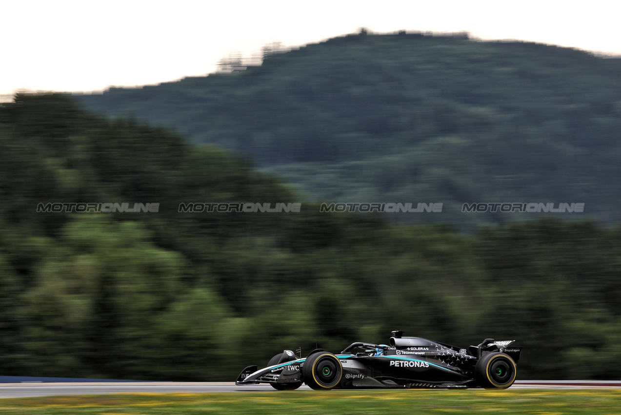 GP AUSTRIA, George Russell (GBR) Mercedes AMG F1 W16.

27.06.2025. Formula 1 World Championship, Rd 11, Austrian Grand Prix, Spielberg, Austria, Practice Day.

- www.xpbimages.com, EMail: requests@xpbimages.com © Copyright: Moy / XPB Images