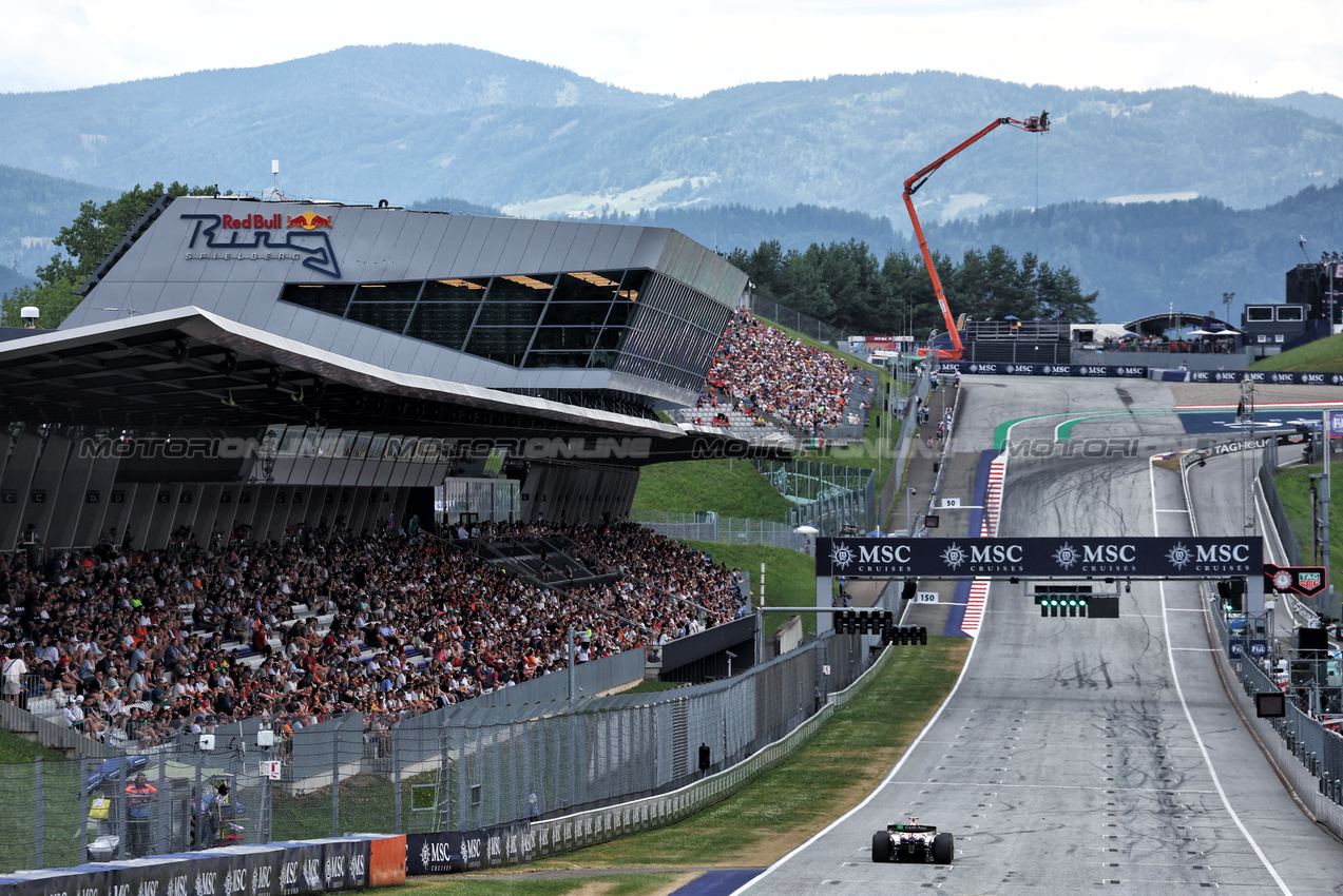 GP AUSTRIA, Liam Lawson (NZL) Racing Bulls VCARB 02.

27.06.2025. Formula 1 World Championship, Rd 11, Austrian Grand Prix, Spielberg, Austria, Practice Day.

- www.xpbimages.com, EMail: requests@xpbimages.com © Copyright: Moy / XPB Images