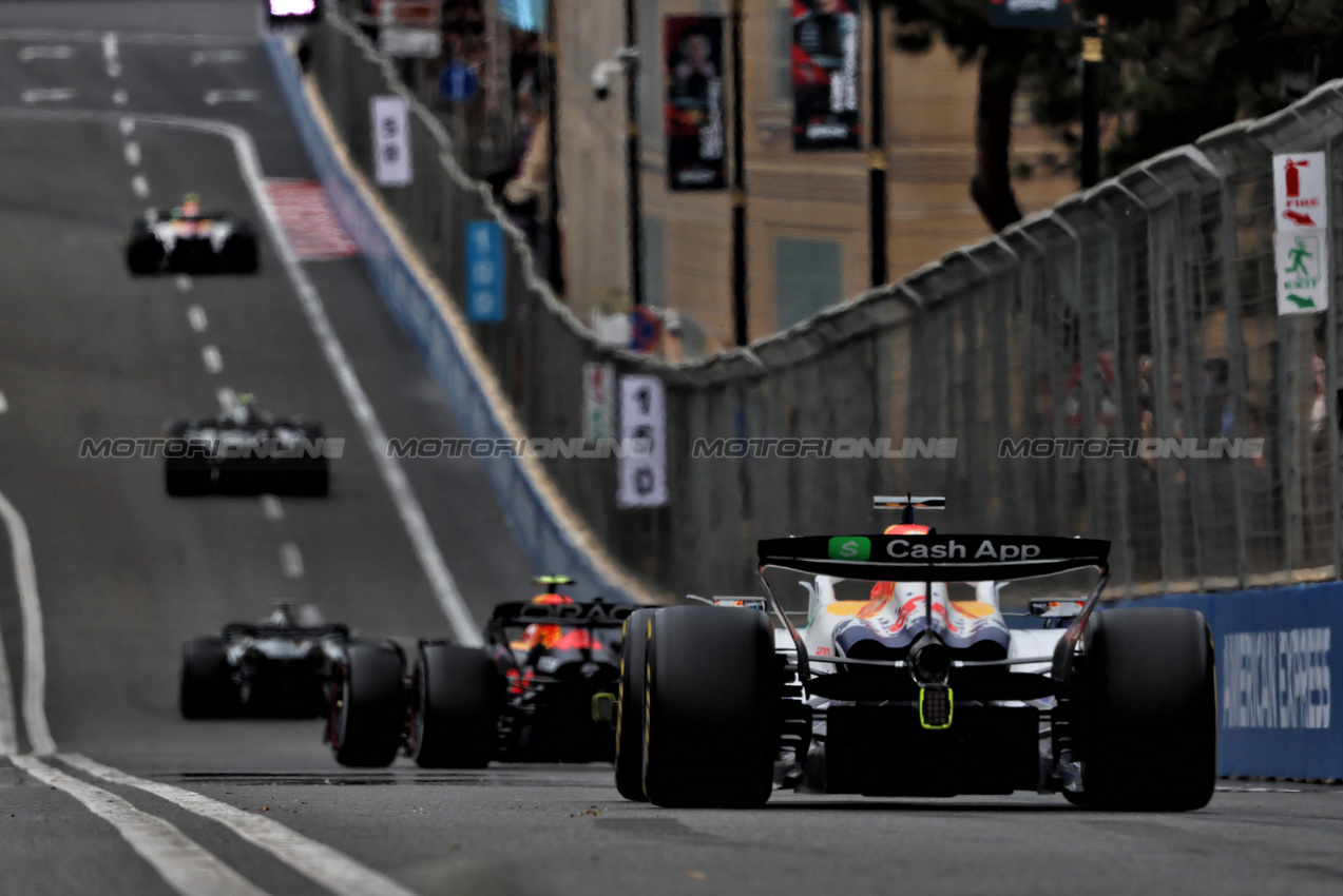 GP AZERBAIJAN, Isack Hadjar (FRA) Racing Bulls VCARB 02.

21.09.2025. Formula 1 World Championship, Rd 17, Azerbaijan Grand Prix, Baku Street Circuit, Azerbaijan, Gara Day.

 - www.xpbimages.com, EMail: requests@xpbimages.com © Copyright: Rew / XPB Images