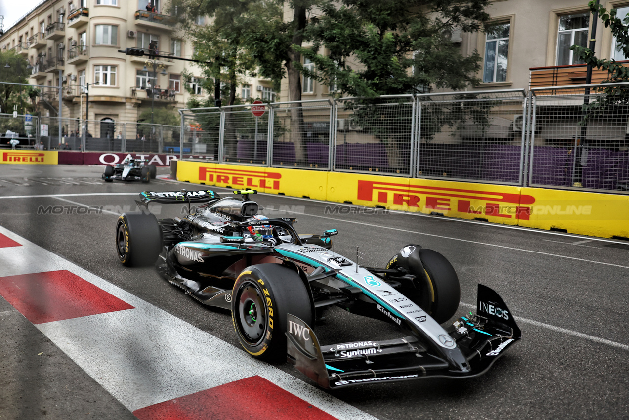 GP AZERBAIJAN, Andrea Kimi Antonelli (ITA) Mercedes AMG F1 W16.

21.09.2025. Formula 1 World Championship, Rd 17, Azerbaijan Grand Prix, Baku Street Circuit, Azerbaijan, Gara Day.

- www.xpbimages.com, EMail: requests@xpbimages.com © Copyright: Bearne / XPB Images