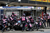 GP AZERBAIJAN, Pierre Gasly (FRA) Alpine F1 Team A525 makes a pit stop.

21.09.2025. Formula 1 World Championship, Rd 17, Azerbaijan Grand Prix, Baku Street Circuit, Azerbaijan, Gara Day.

- www.xpbimages.com, EMail: requests@xpbimages.com © Copyright: Batchelor / XPB Images