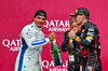 GP AZERBAIJAN, (L to R): Carlos Sainz (ESP) Atlassian Williams Racing celebrates his third position on the podium with vincitore Max Verstappen (NLD) Red Bull Racing.

21.09.2025. Formula 1 World Championship, Rd 17, Azerbaijan Grand Prix, Baku Street Circuit, Azerbaijan, Gara Day.

- www.xpbimages.com, EMail: requests@xpbimages.com © Copyright: Batchelor / XPB Images