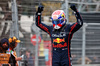 GP AZERBAIJAN, Gara winner Max Verstappen (NLD) Red Bull Racing celebrates in parc ferme.

21.09.2025. Formula 1 World Championship, Rd 17, Azerbaijan Grand Prix, Baku Street Circuit, Azerbaijan, Gara Day.

- www.xpbimages.com, EMail: requests@xpbimages.com © Copyright: Charniaux / XPB Images