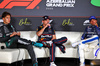 GP AZERBAIJAN, (L to R): George Russell (GBR) Mercedes AMG F1; Max Verstappen (NLD) Red Bull Racing; e Carlos Sainz (ESP) Atlassian Williams Racing,  in the post race FIA Press Conference.

21.09.2025. Formula 1 World Championship, Rd 17, Azerbaijan Grand Prix, Baku Street Circuit, Azerbaijan, Gara Day.

- www.xpbimages.com, EMail: requests@xpbimages.com © Copyright: Batchelor / XPB Images