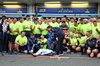 GP AZERBAIJAN, Carlos Sainz (ESP) Atlassian Williams Racing celebrates his third position with James Vowles (GBR) Atlassian Williams Racing Team Principal e the team.

21.09.2025. Formula 1 World Championship, Rd 17, Azerbaijan Grand Prix, Baku Street Circuit, Azerbaijan, Gara Day.

- www.xpbimages.com, EMail: requests@xpbimages.com © Copyright: Bearne / XPB Images